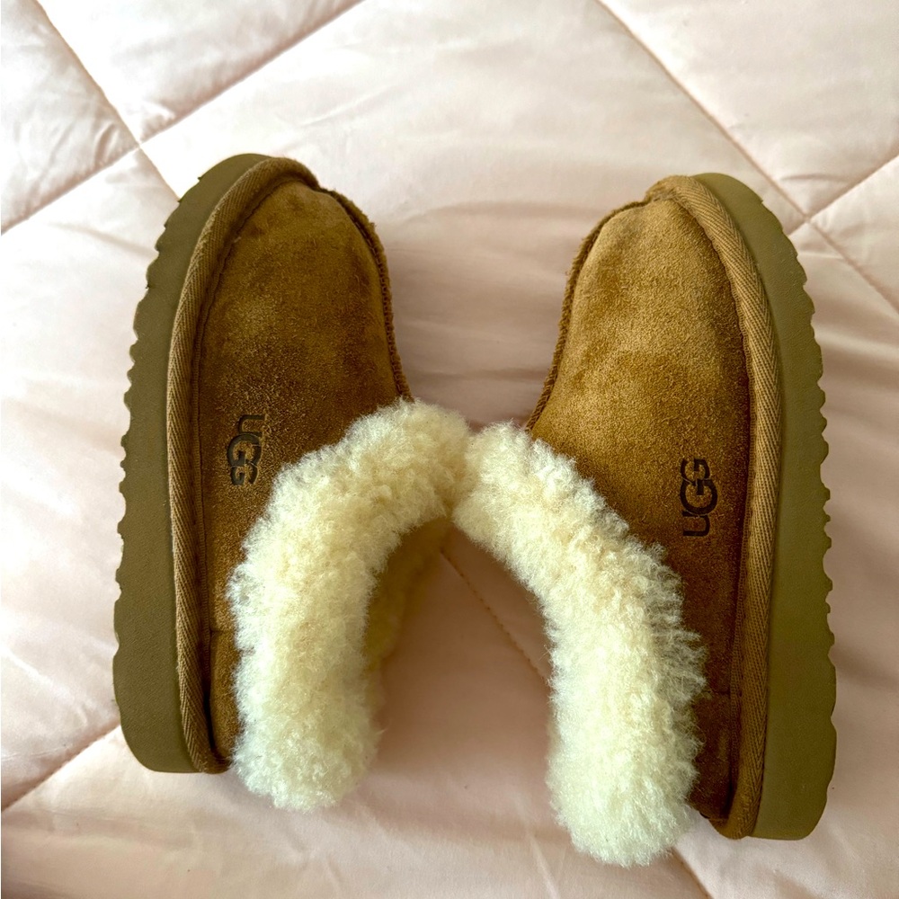 Girl Ugg Slippers